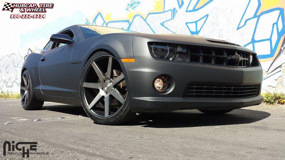 vehicle gallery/chevrolet camaro niche verona m150 22x10 Black & Machined with Dark Tint wheels and rims