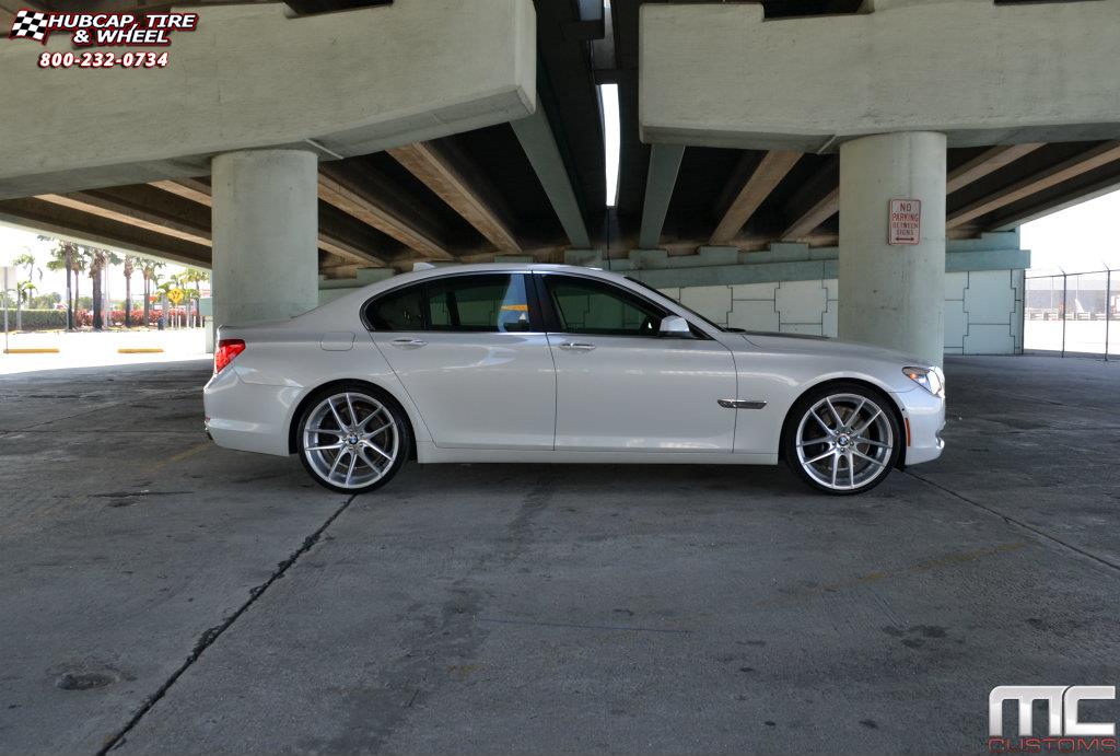 vehicle gallery/bmw 750i niche targa m131 22x9 Silver & Machined wheels and rims