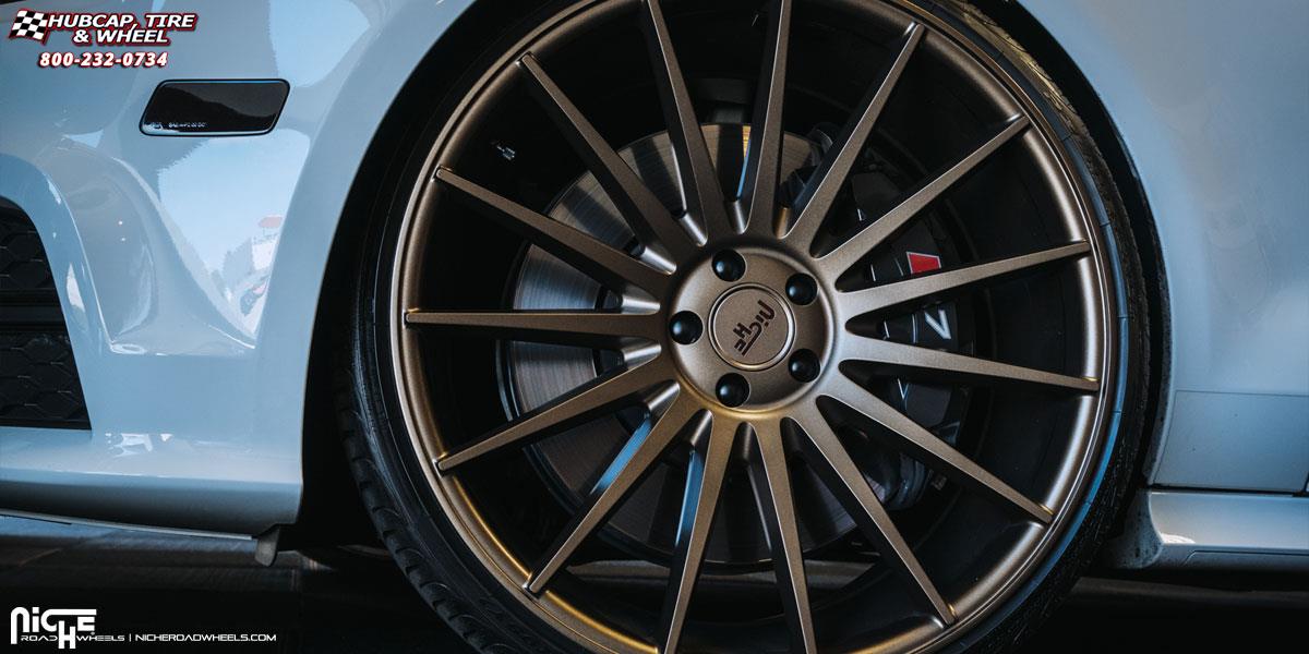 vehicle gallery/audi s7 niche form m158 22x105  Bronze wheels and rims