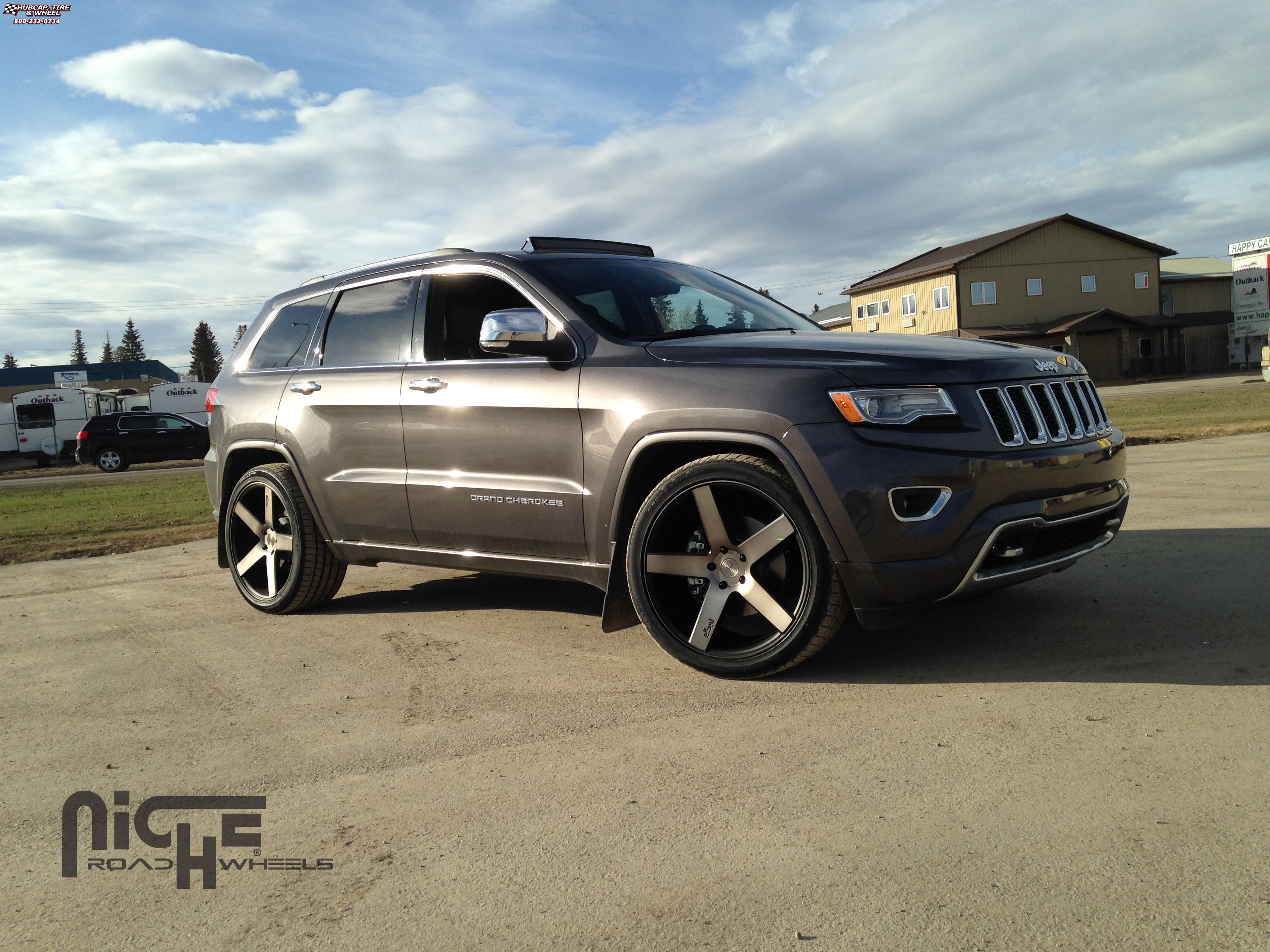 vehicle gallery/jeep grand cherokee niche milan m134 suv 22x10  Black & Machined with Dark Tint wheels and rims