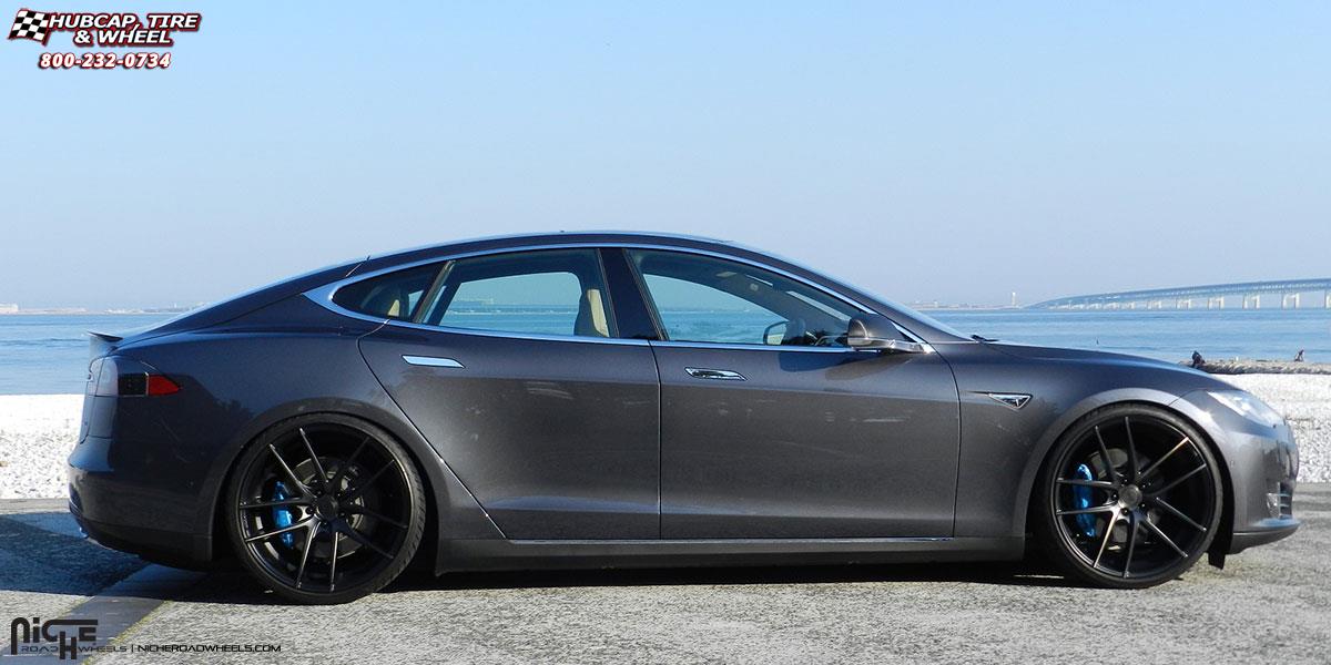 vehicle gallery/tesla model s niche targa m130 22x9 Black & Machined with Dark Tint wheels and rims