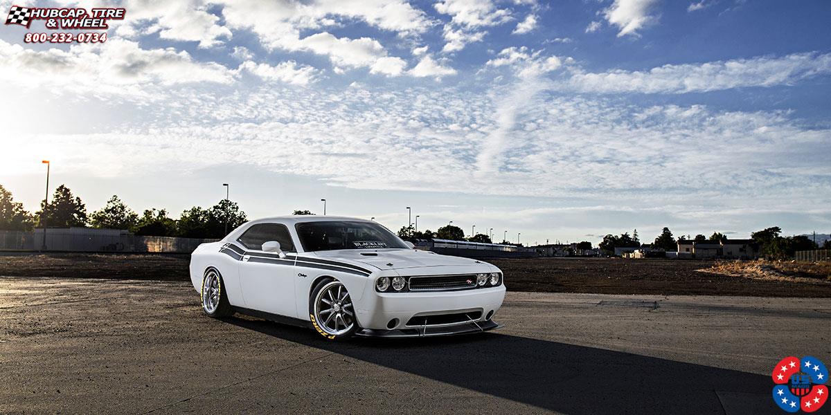 vehicle gallery/dodge challenger us mags rambler u111 20X9  Textured Gray w/ Diamond Cut Lip wheels and rims