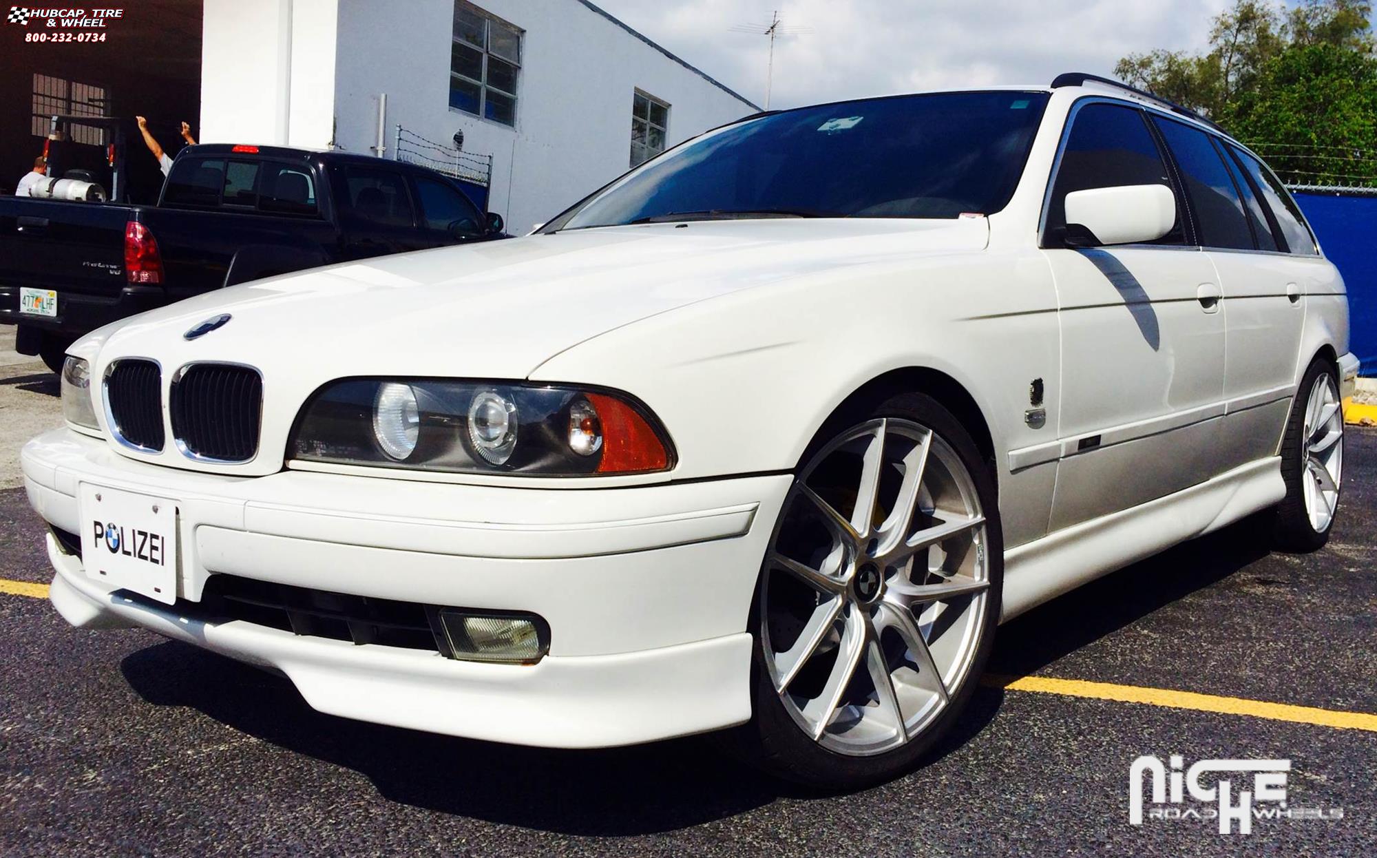  BMW 528i