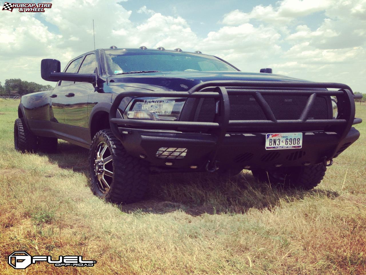 vehicle gallery/dodge ram larmie fuel maverick d262 0X0  Black & Milled wheels and rims