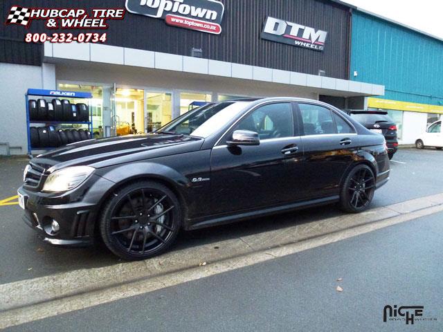  Mercedes-Benz C63