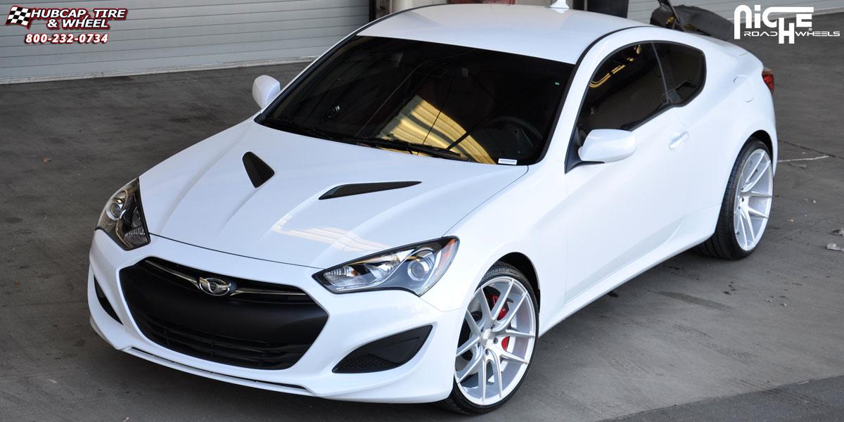 vehicle gallery/hyundai genesis niche targa m131 20x85  Silver & Machined wheels and rims