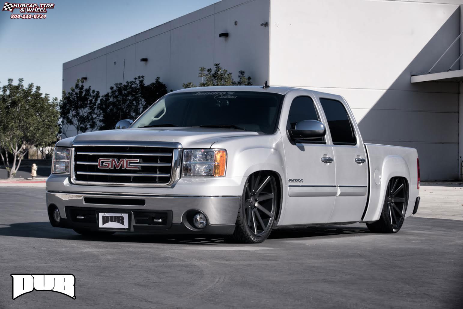 vehicle gallery/gmc sierra dub shot calla s121  Black & Machined with Dark Tint wheels and rims