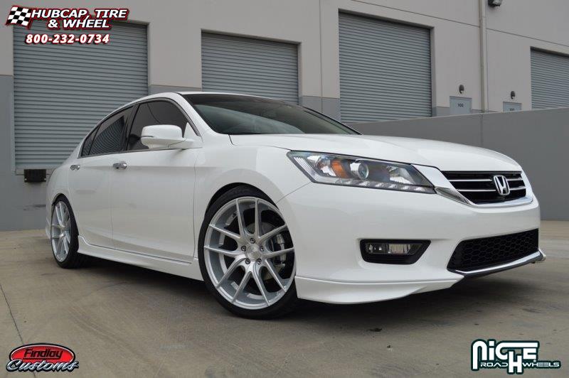 vehicle gallery/honda accord niche targa m131 20x85  Silver & Machined wheels and rims