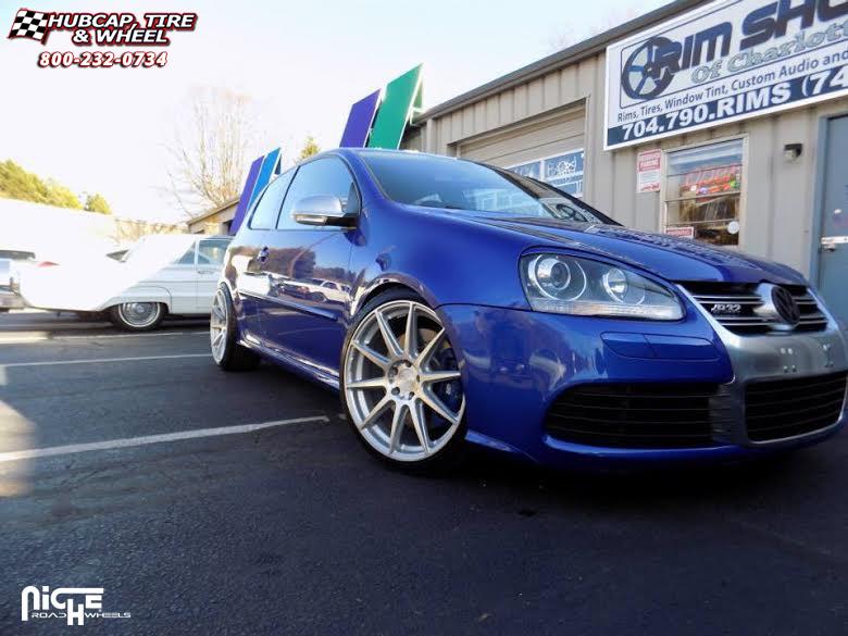 vehicle gallery/volkswagen gti niche essen m146  Silver & Machined wheels and rims